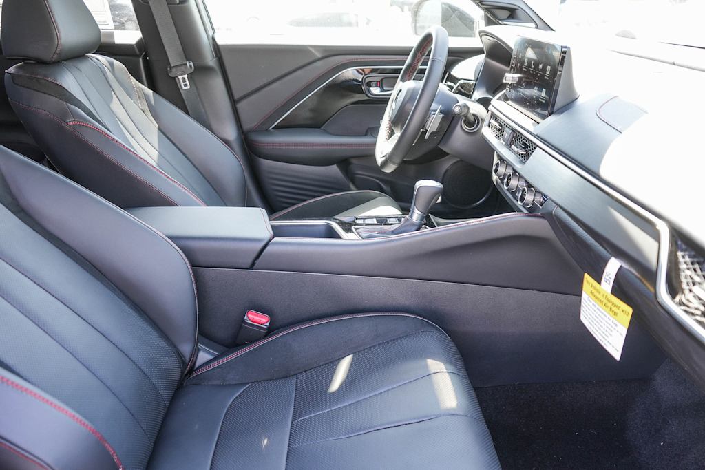 Thumbnail: 2025 Acura ADX - 9