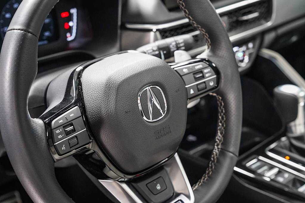 Thumbnail: 2025 Acura ADX - 14