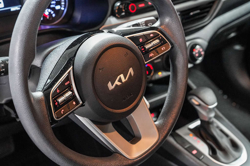Thumbnail: 2023 Kia Forte - 14