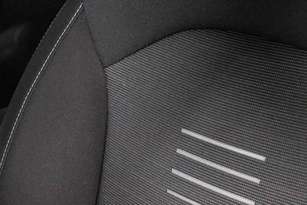 Thumbnail: 2019 Kia Forte - 28