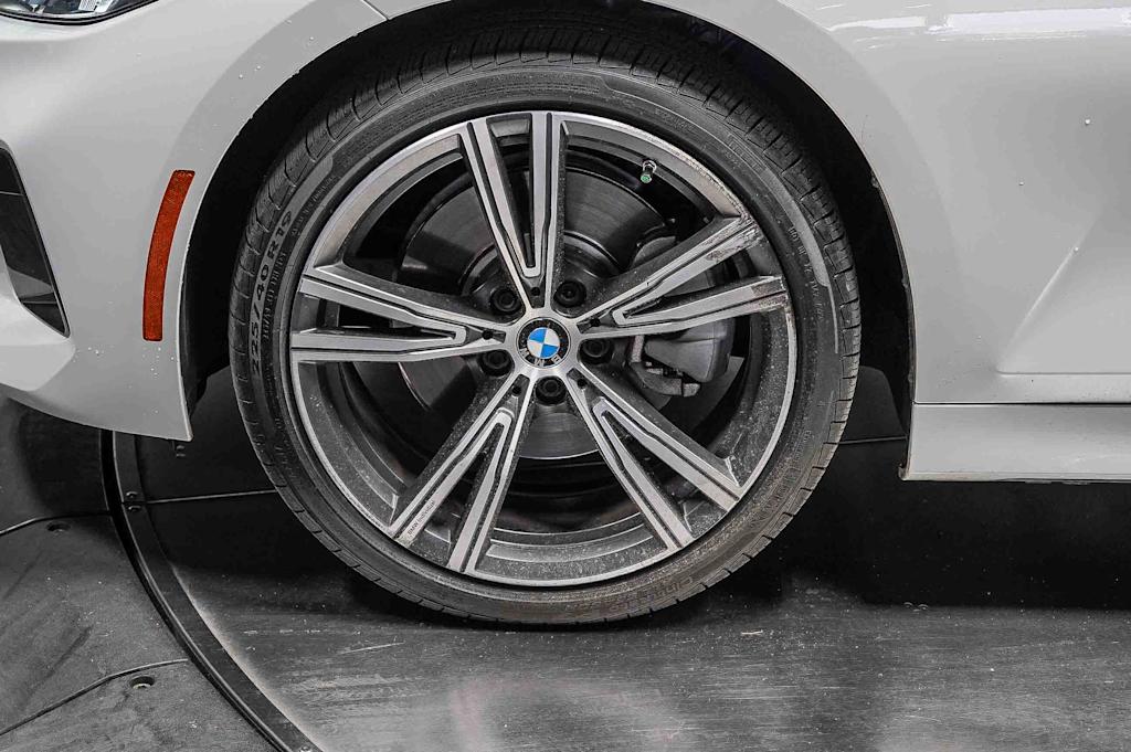 Thumbnail: 2024 BMW 3 Series - 6
