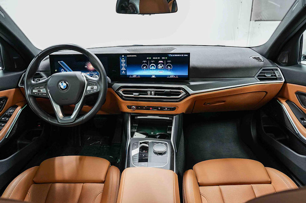 Thumbnail: 2024 BMW 3 Series - 2