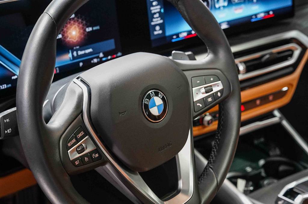 Thumbnail: 2024 BMW 3 Series - 13