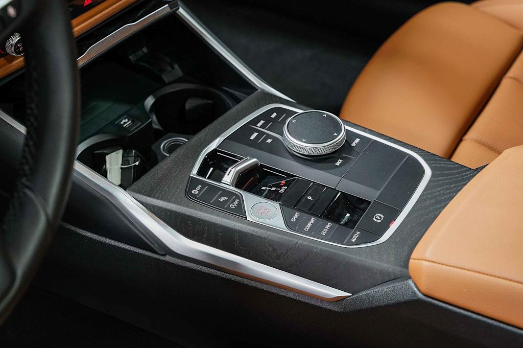 Thumbnail: 2024 BMW 3 Series - 15