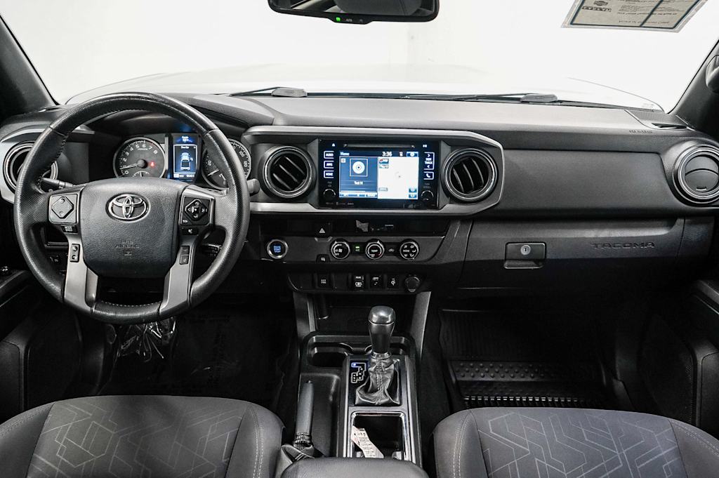 Image 3 of 2018 Toyota Tacoma