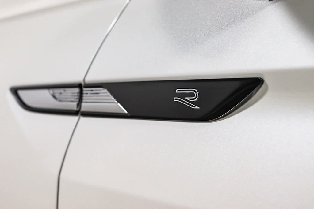 Thumbnail: 2023 Volkswagen Tiguan - 6