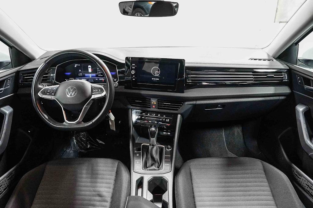 Thumbnail: 2025 Volkswagen Jetta - 2