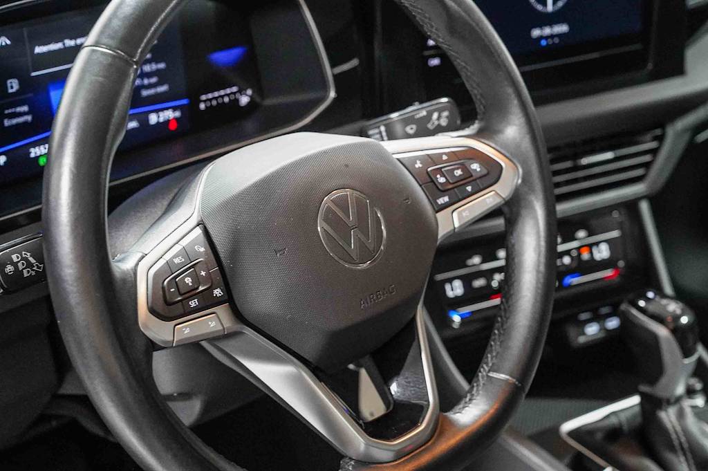 Thumbnail: 2025 Volkswagen Jetta - 14
