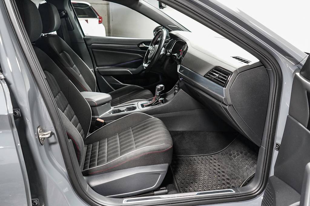 Thumbnail: 2021 Volkswagen Jetta - 9