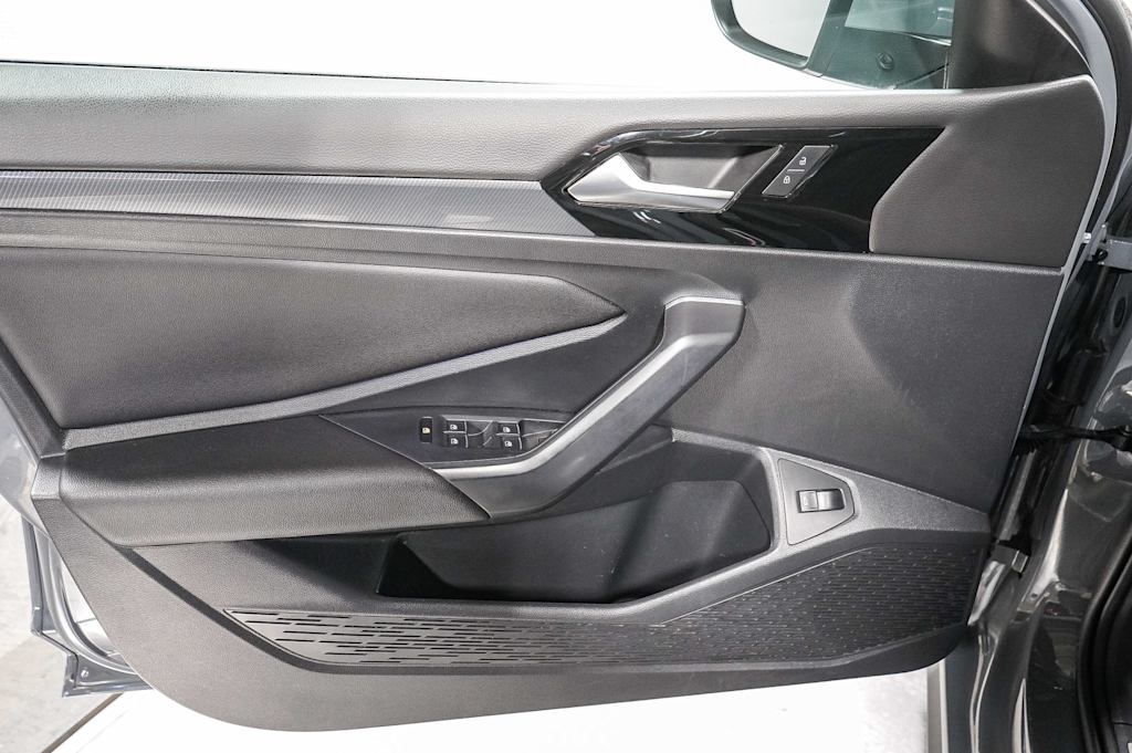 Thumbnail: 2021 Volkswagen Jetta - 24