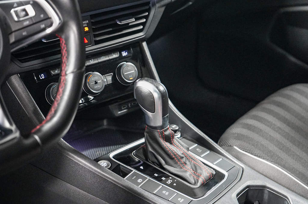 Thumbnail: 2021 Volkswagen Jetta - 15