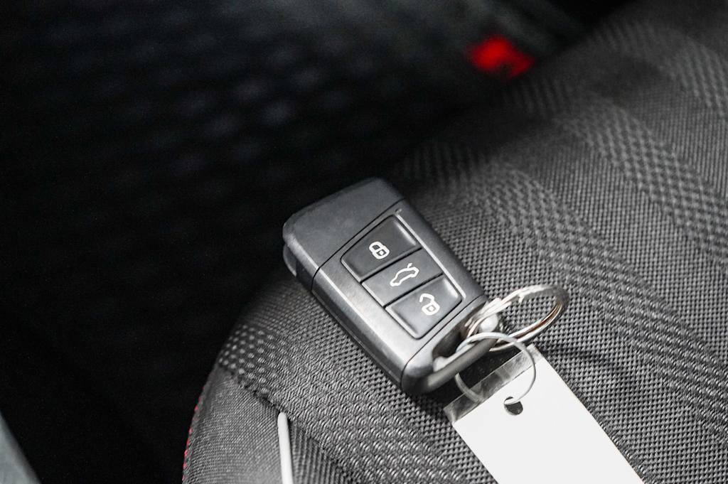 Thumbnail: 2021 Volkswagen Jetta - 28