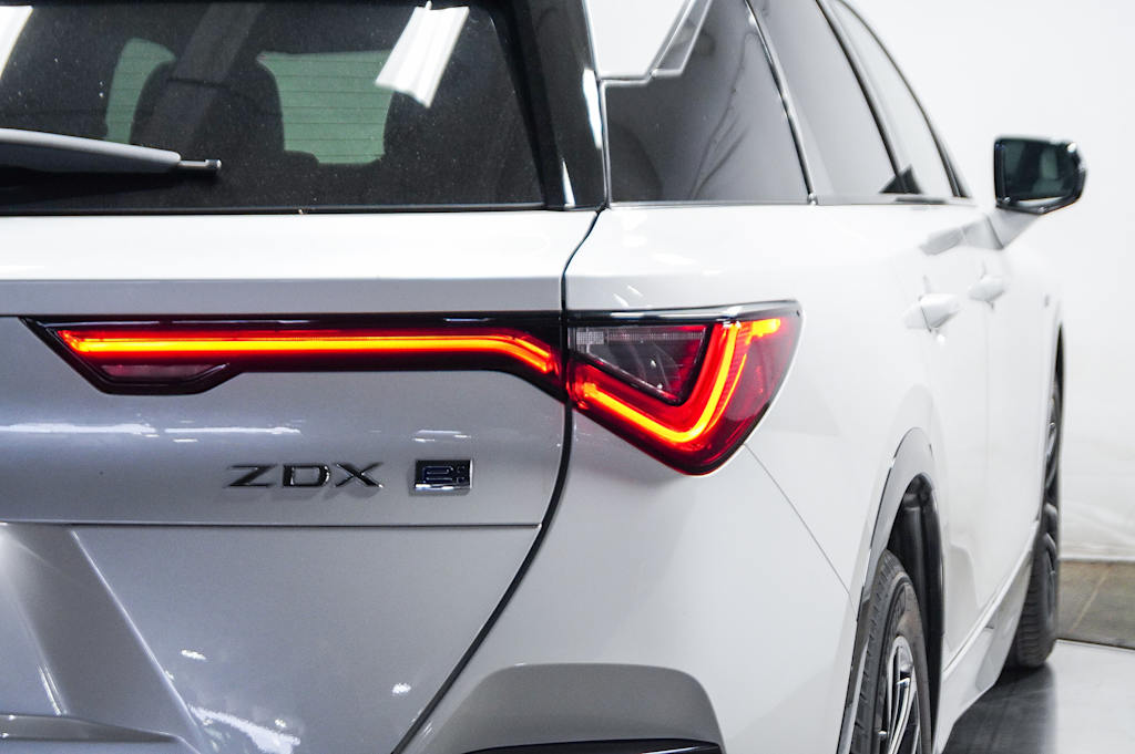 Thumbnail: 2024 Acura ZDX - 18