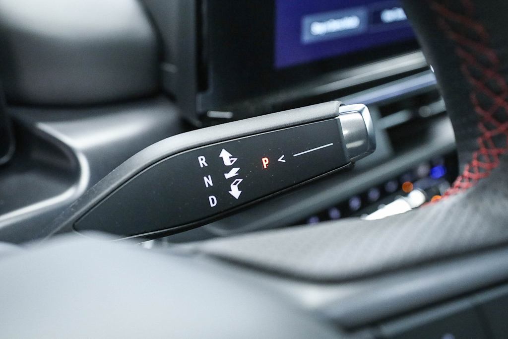 Thumbnail: 2024 Acura ZDX - 5