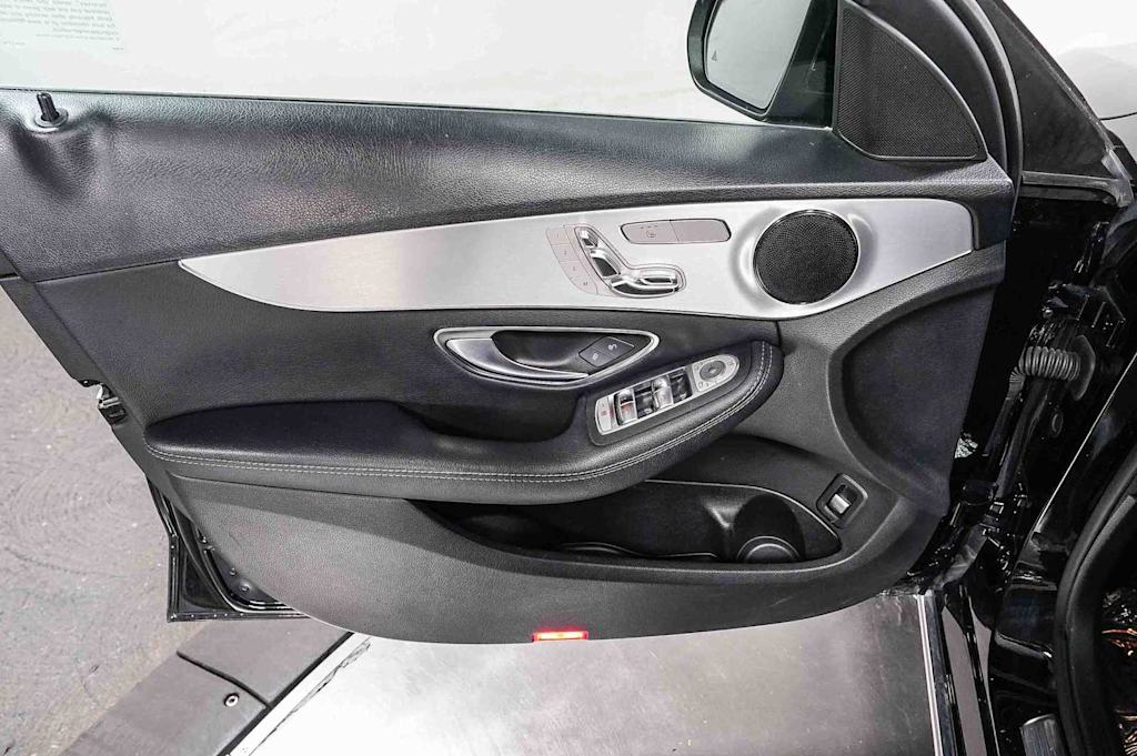 Thumbnail: 2018 Mercedes-Benz C-Class - 25