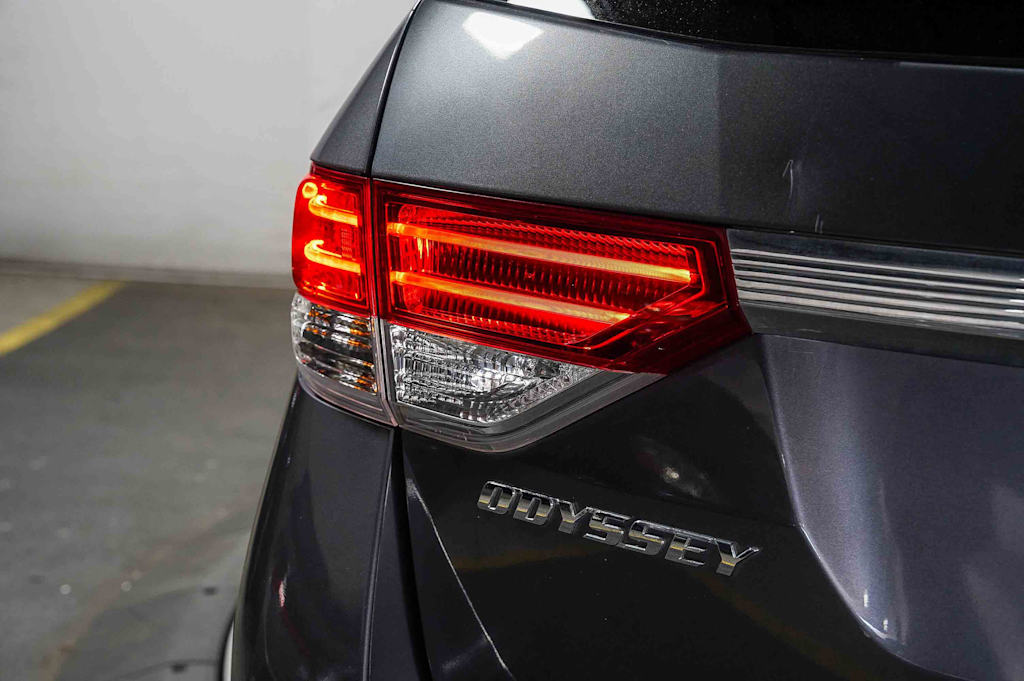 Thumbnail: 2016 Honda Odyssey - 24