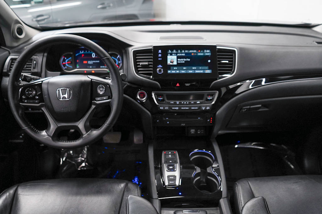 2022 Honda Pilot Touring 2