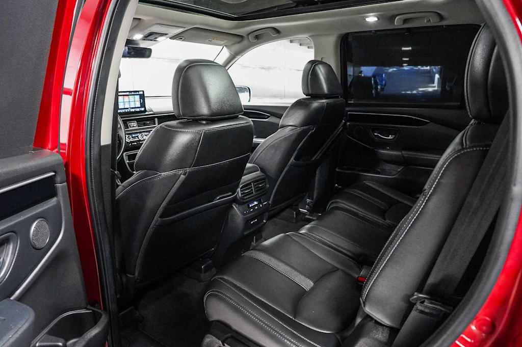 Thumbnail: 2024 Honda Pilot - 12