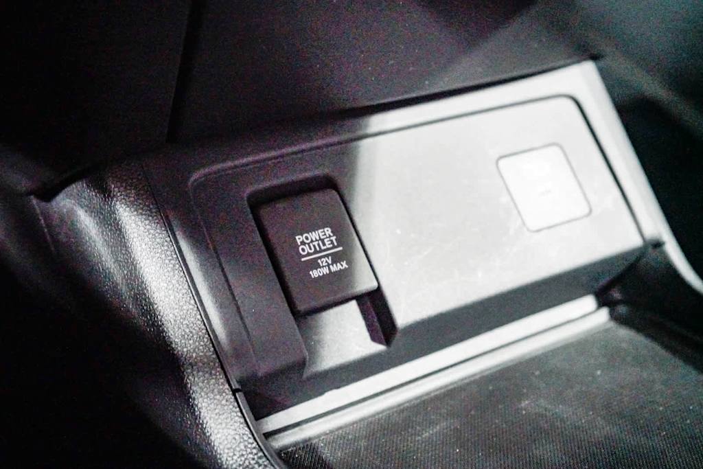 Thumbnail: 2023 Acura RDX - 18