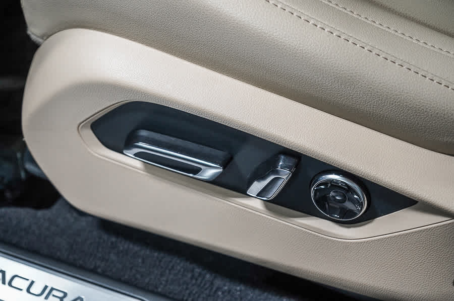 Thumbnail: 2024 Acura RDX - 27