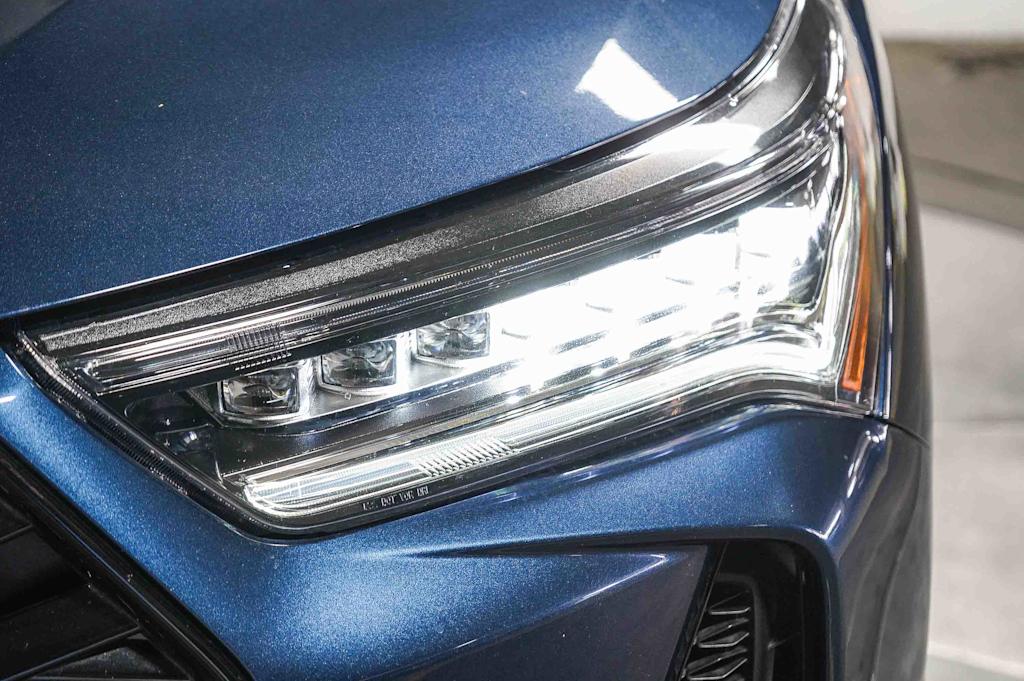 Thumbnail: 2025 Acura RDX - 22