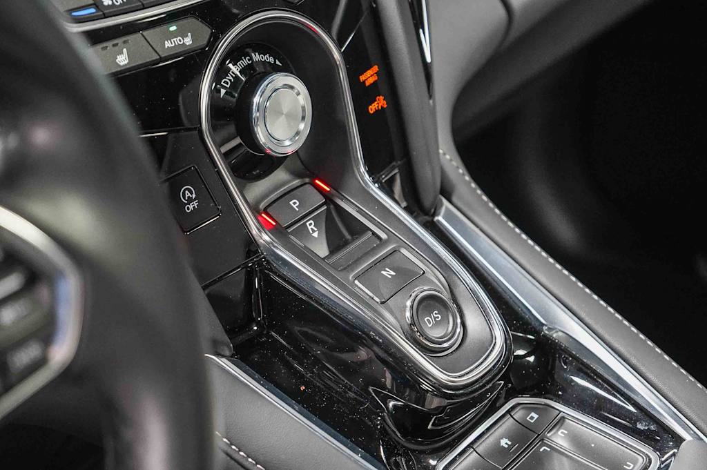 Thumbnail: 2025 Acura RDX - 16