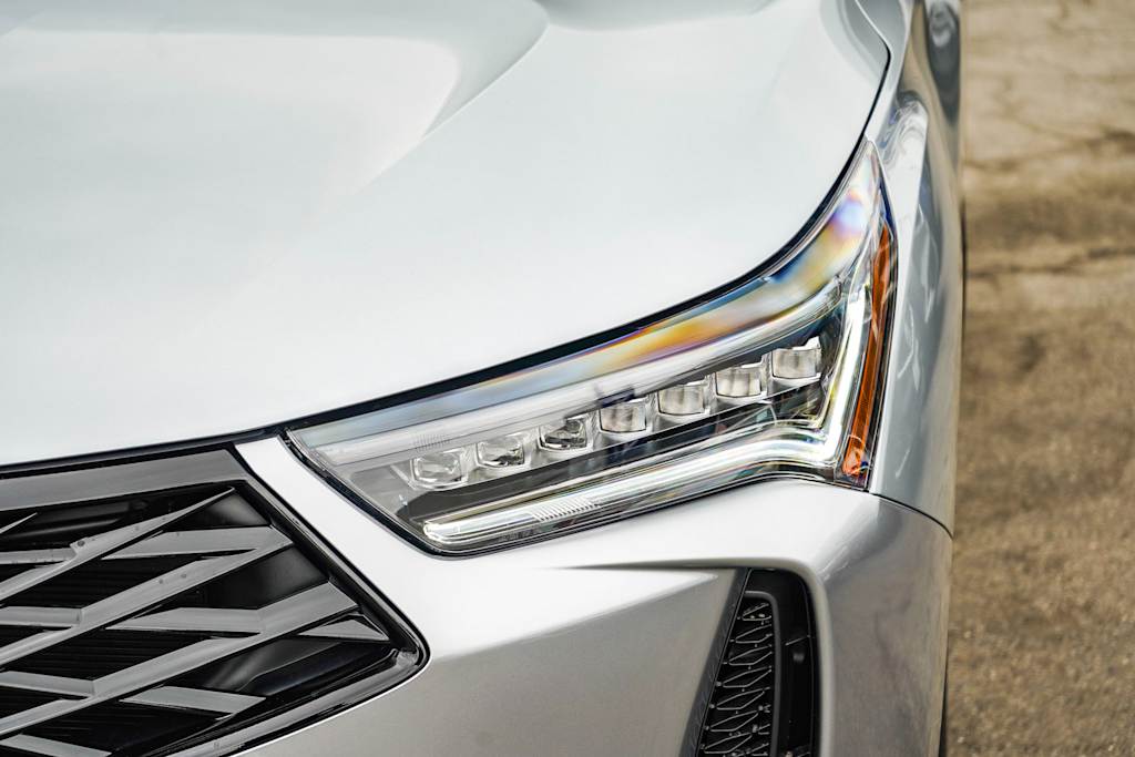 Thumbnail: 2026 Acura RDX - 21