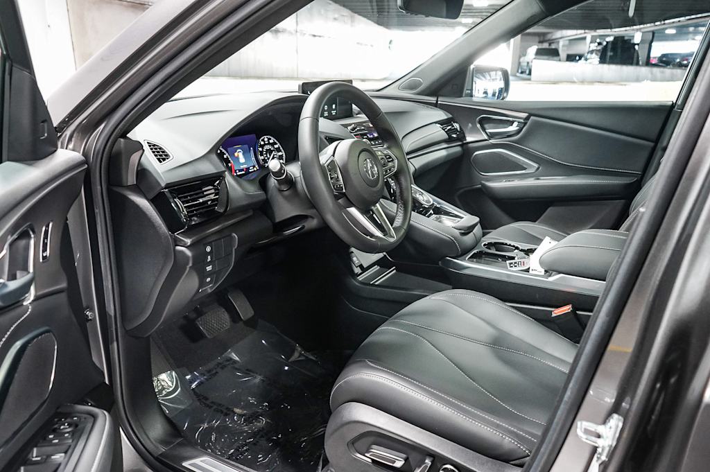 Thumbnail: 2025 Acura RDX - 11