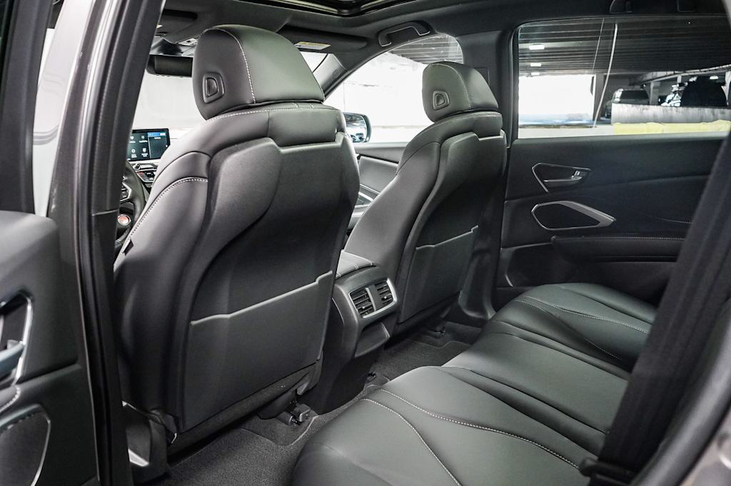 Thumbnail: 2025 Acura RDX - 12