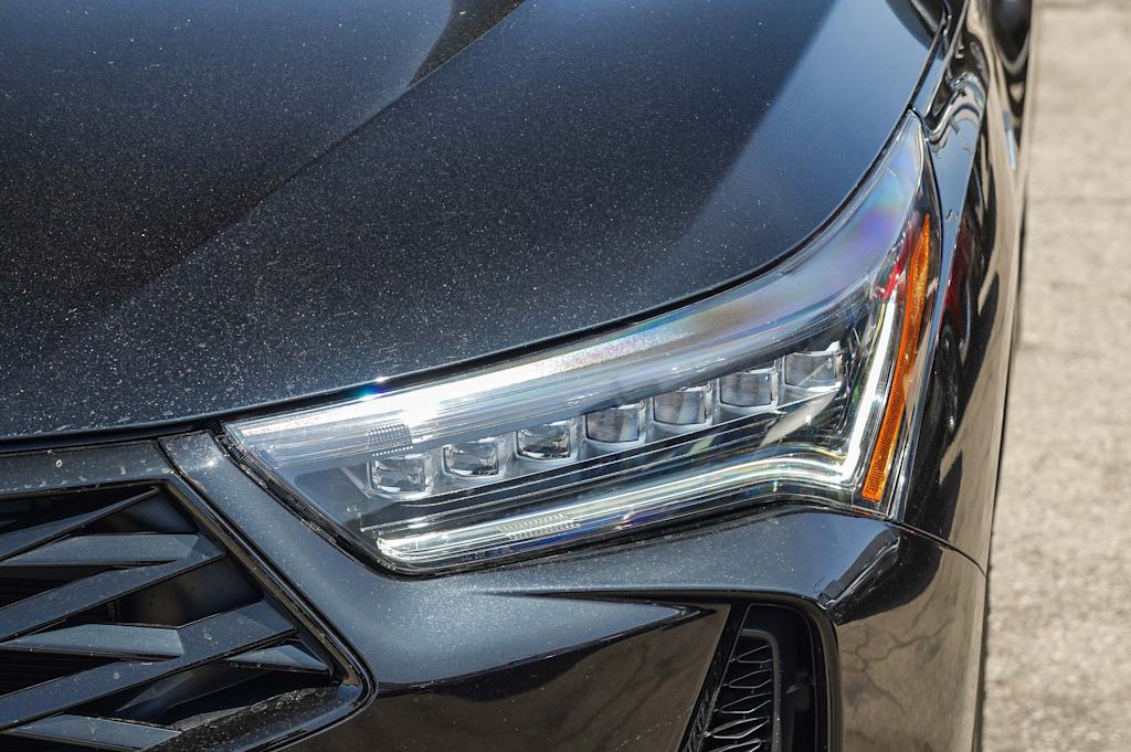 Thumbnail: 2025 Acura RDX - 21