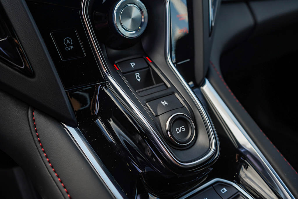 Thumbnail: 2025 Acura RDX - 13