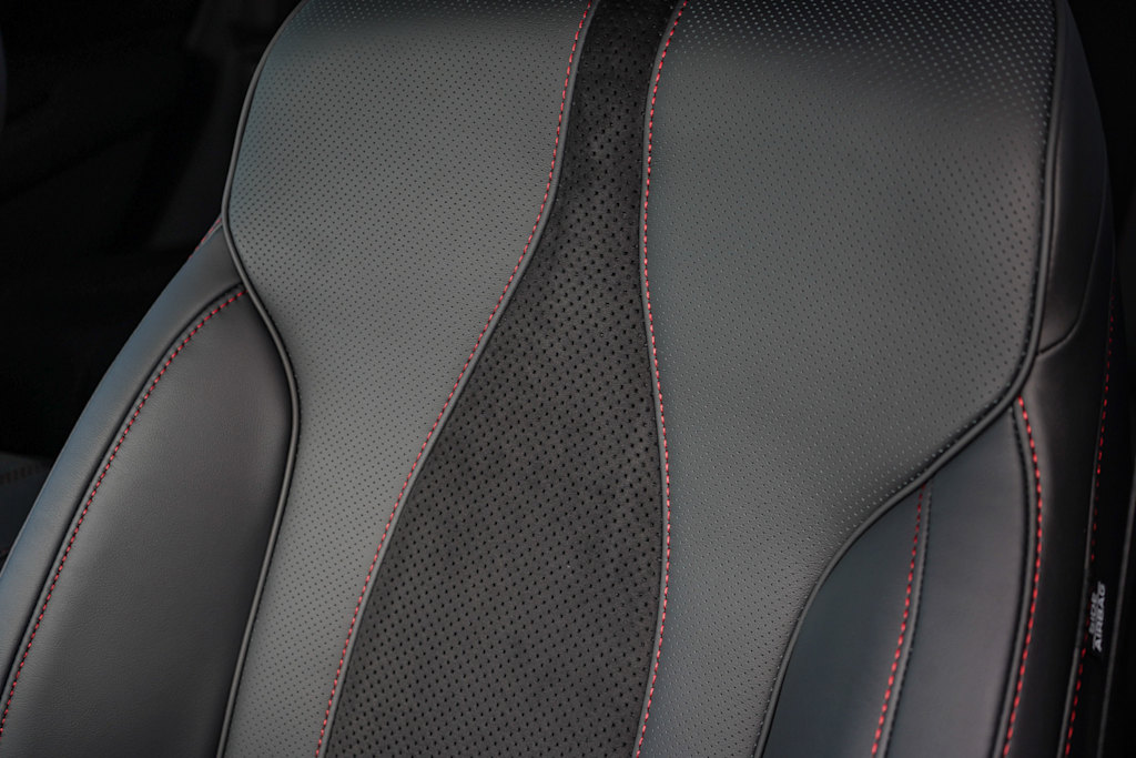 Thumbnail: 2025 Acura RDX - 11