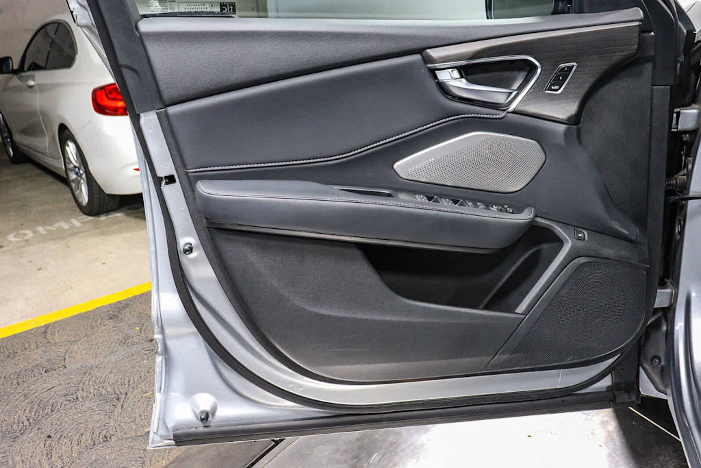 Thumbnail: 2025 Acura RDX - 26