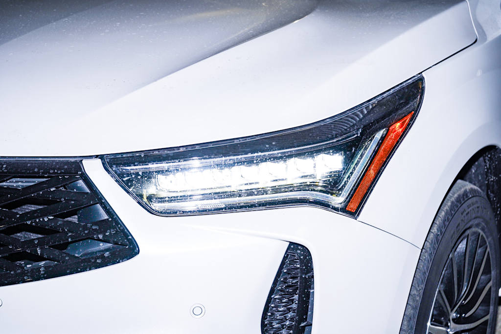 Thumbnail: 2026 Acura RDX - 20