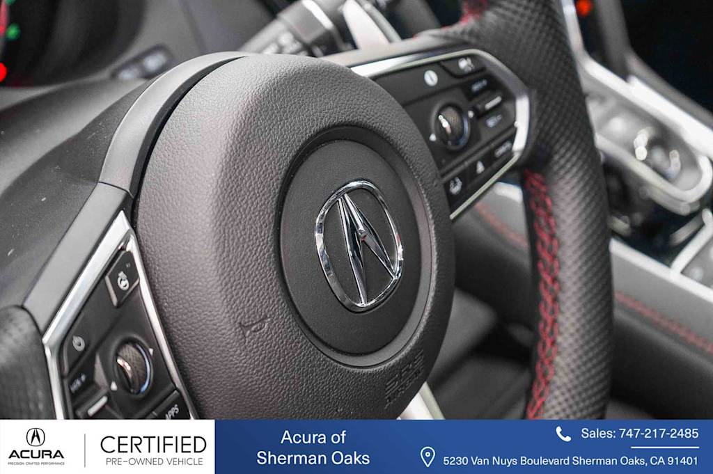 Thumbnail: 2025 Acura RDX - 26