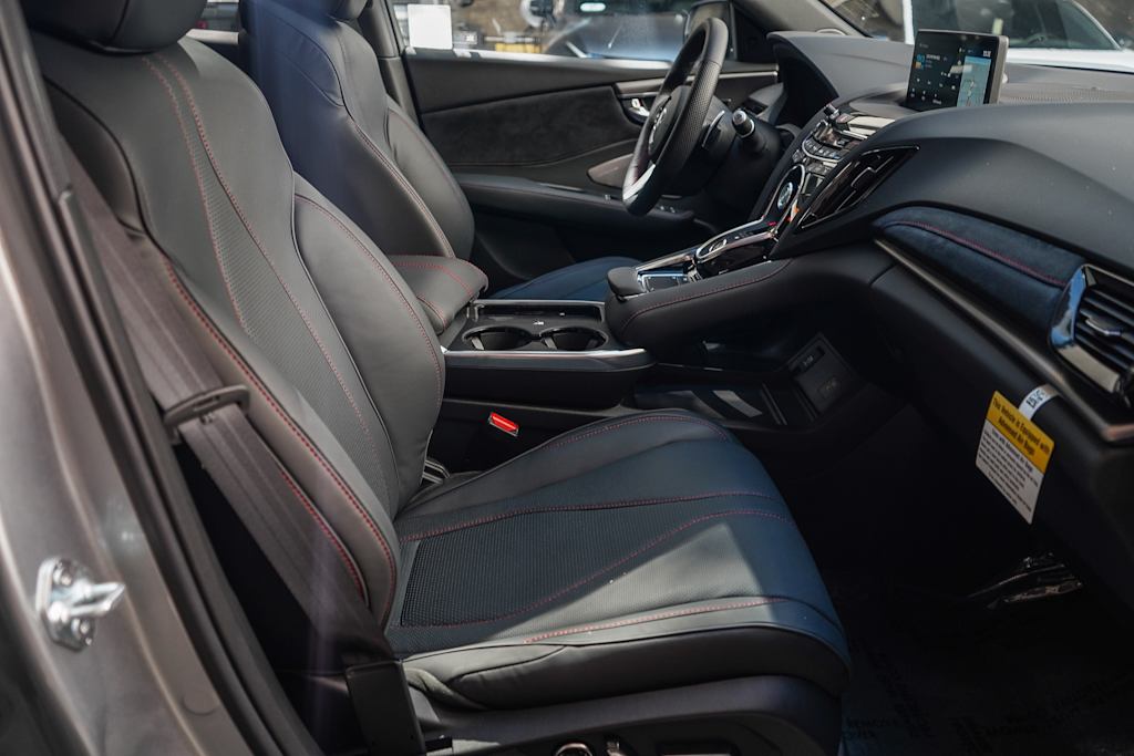 Thumbnail: 2025 Acura RDX - 10