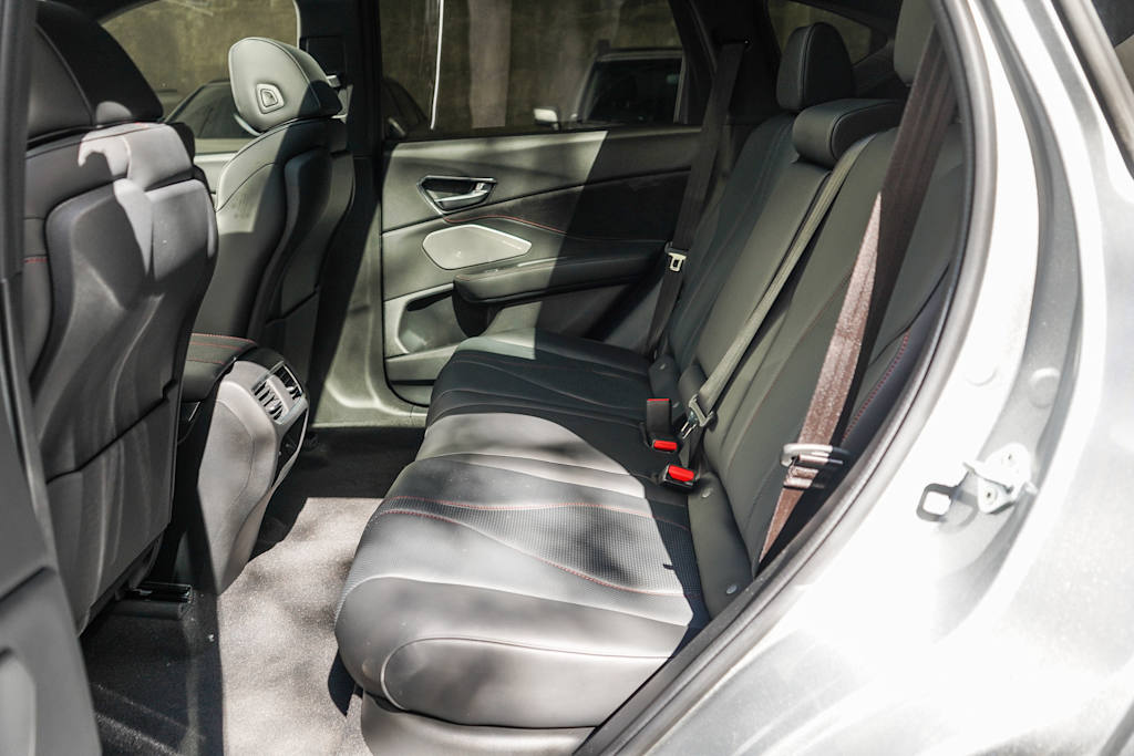 Thumbnail: 2025 Acura RDX - 12