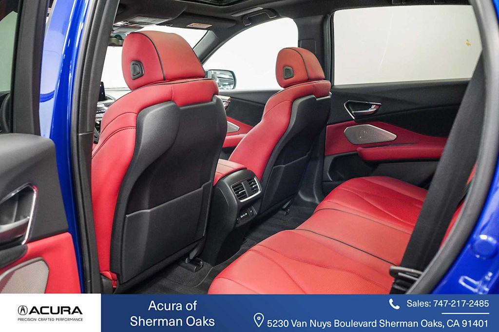 Thumbnail: 2025 Acura RDX - 12