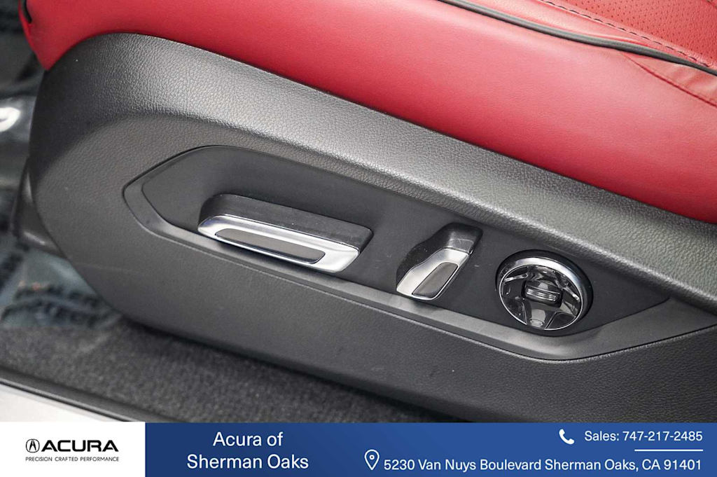 Thumbnail: 2025 Acura RDX - 27