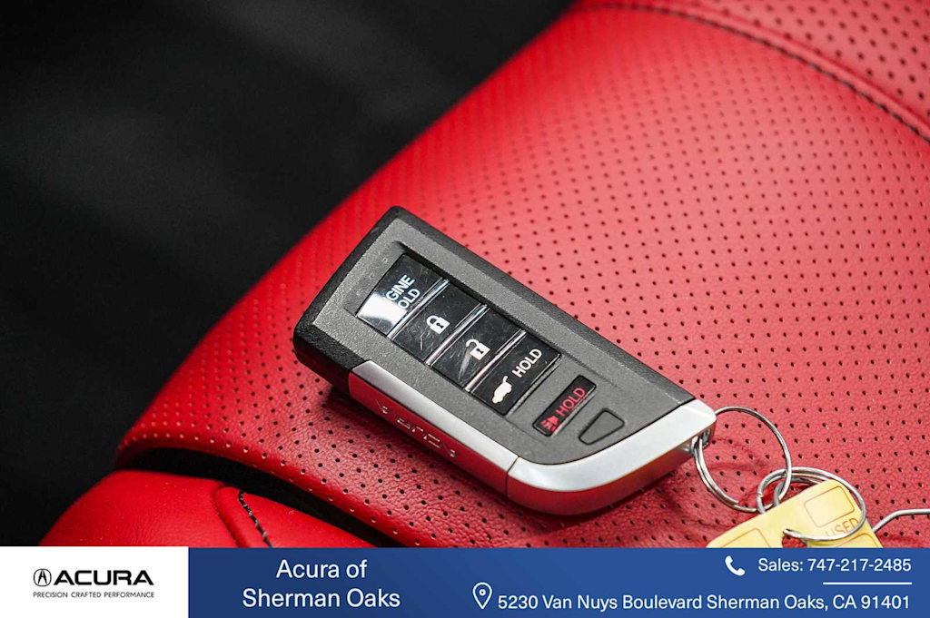 Thumbnail: 2025 Acura RDX - 18