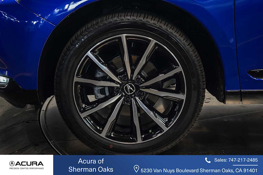 Thumbnail: 2025 Acura RDX - 7