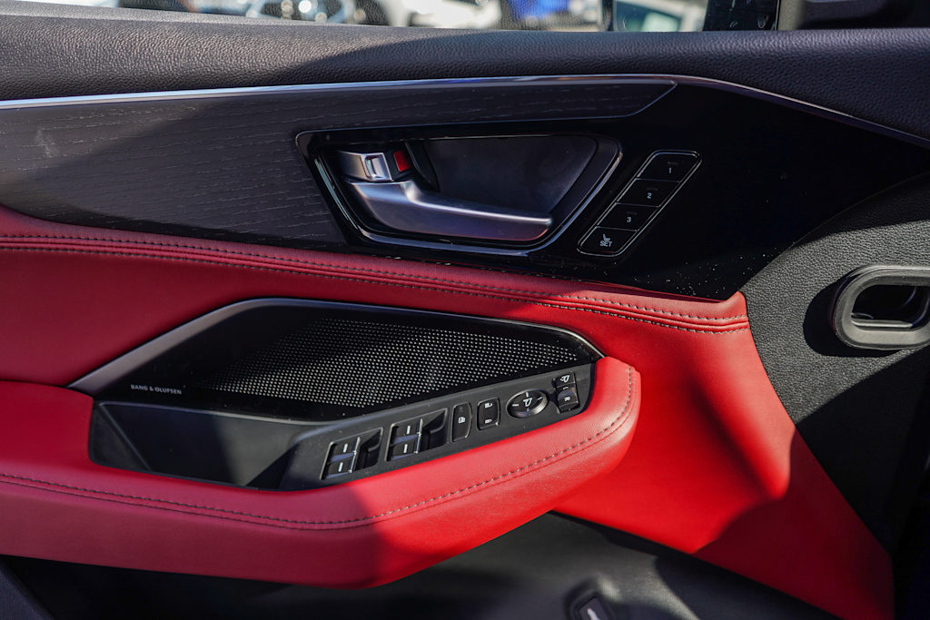 Thumbnail: 2026 Acura MDX - 26