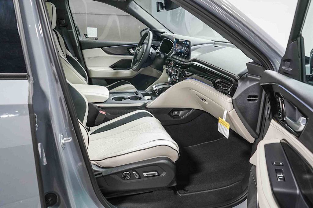 Thumbnail: 2026 Acura MDX - 8
