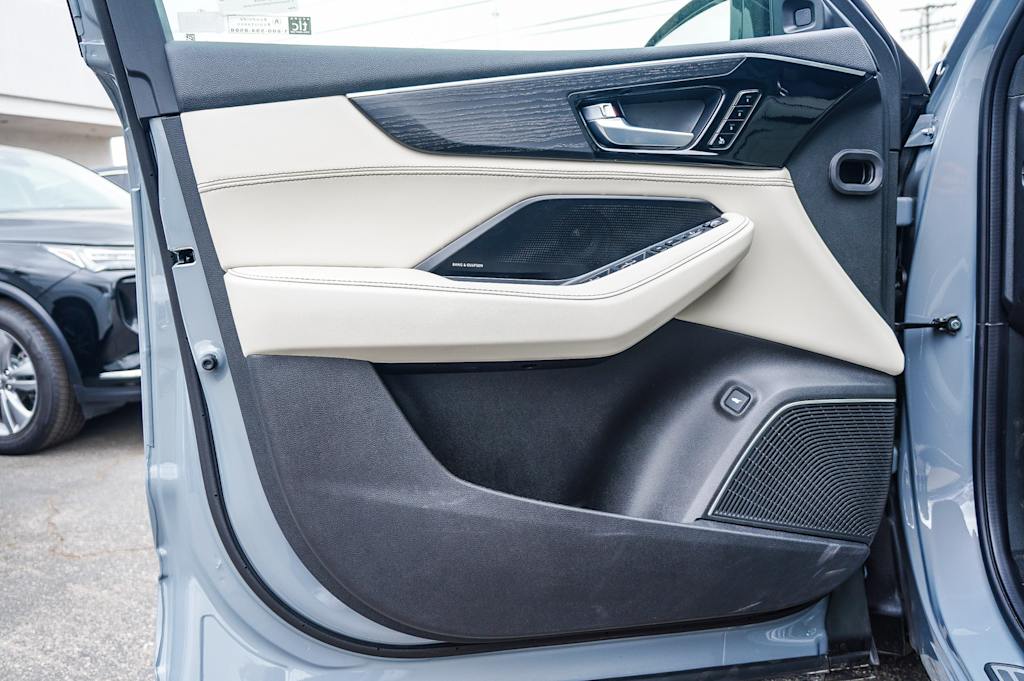 Thumbnail: 2026 Acura MDX - 26