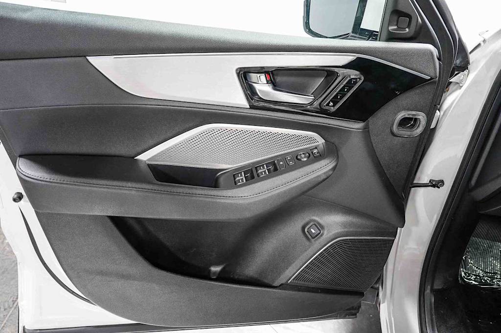 Thumbnail: 2024 Acura MDX - 26