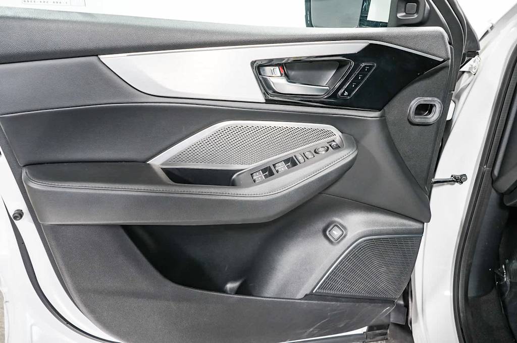 Thumbnail: 2023 Acura MDX - 25