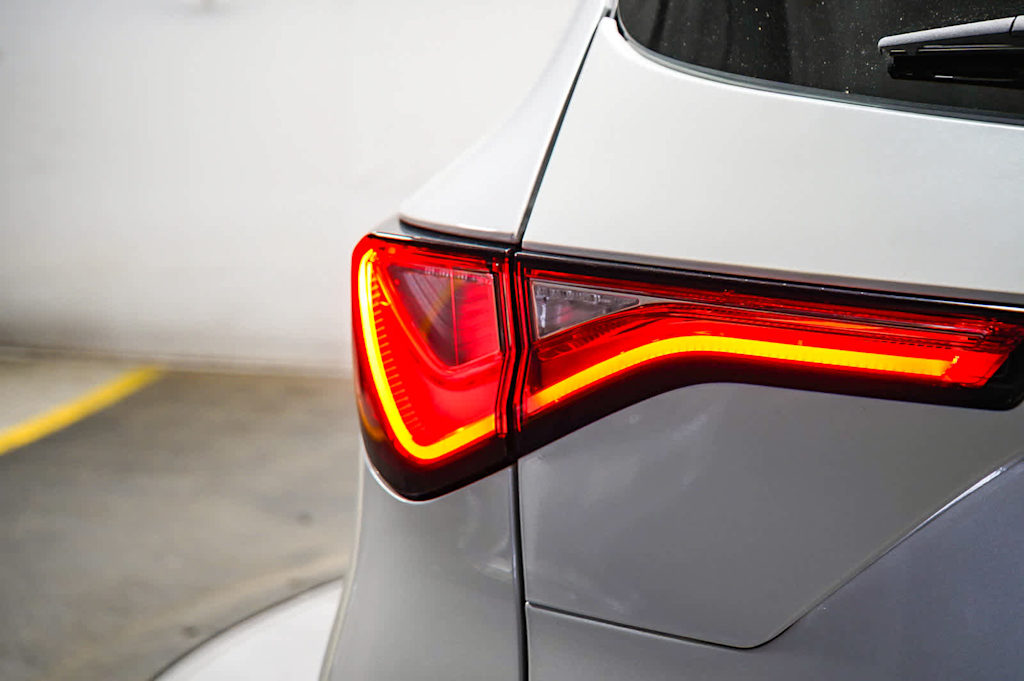 Thumbnail: 2023 Acura MDX - 22