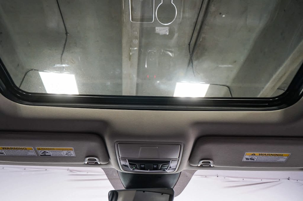 Thumbnail: 2025 Acura MDX - 24