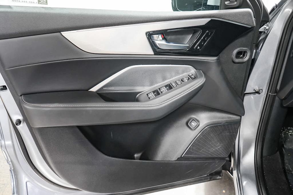 Thumbnail: 2025 Acura MDX - 26