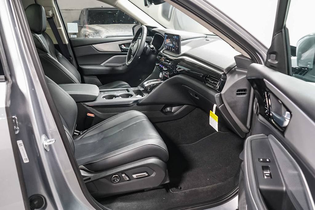 Thumbnail: 2025 Acura MDX - 9